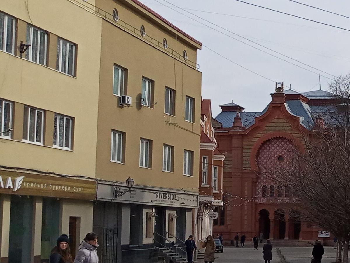 Затишна Двокімнатна Квартира В Самому Серці Ужгорода Uzhhorod Exterior foto